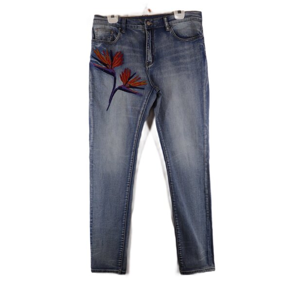 MNMI Embroidered Women's Blue Denim Jeans Size 36x33 - Picture 2 of 11